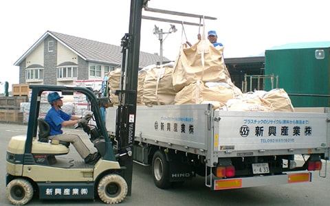 プラスチック再資源化フロー